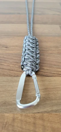 LIMITKA Paracord klíčenka - stříbrná