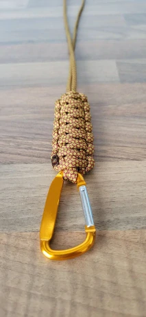 LIMITKA Paracord klíčenka - zlatá