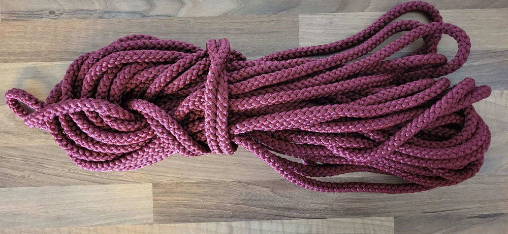 PPV bez jádra 10 mm  - 20 m - bordo (plovoucí)