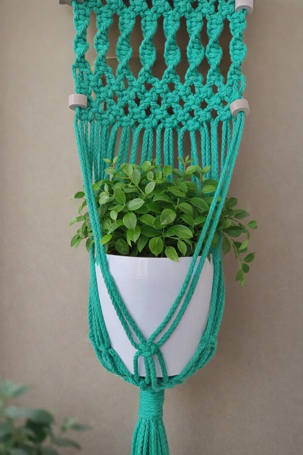 Macramé závěs na květiny – bavlna / zelená (ruční výroba)