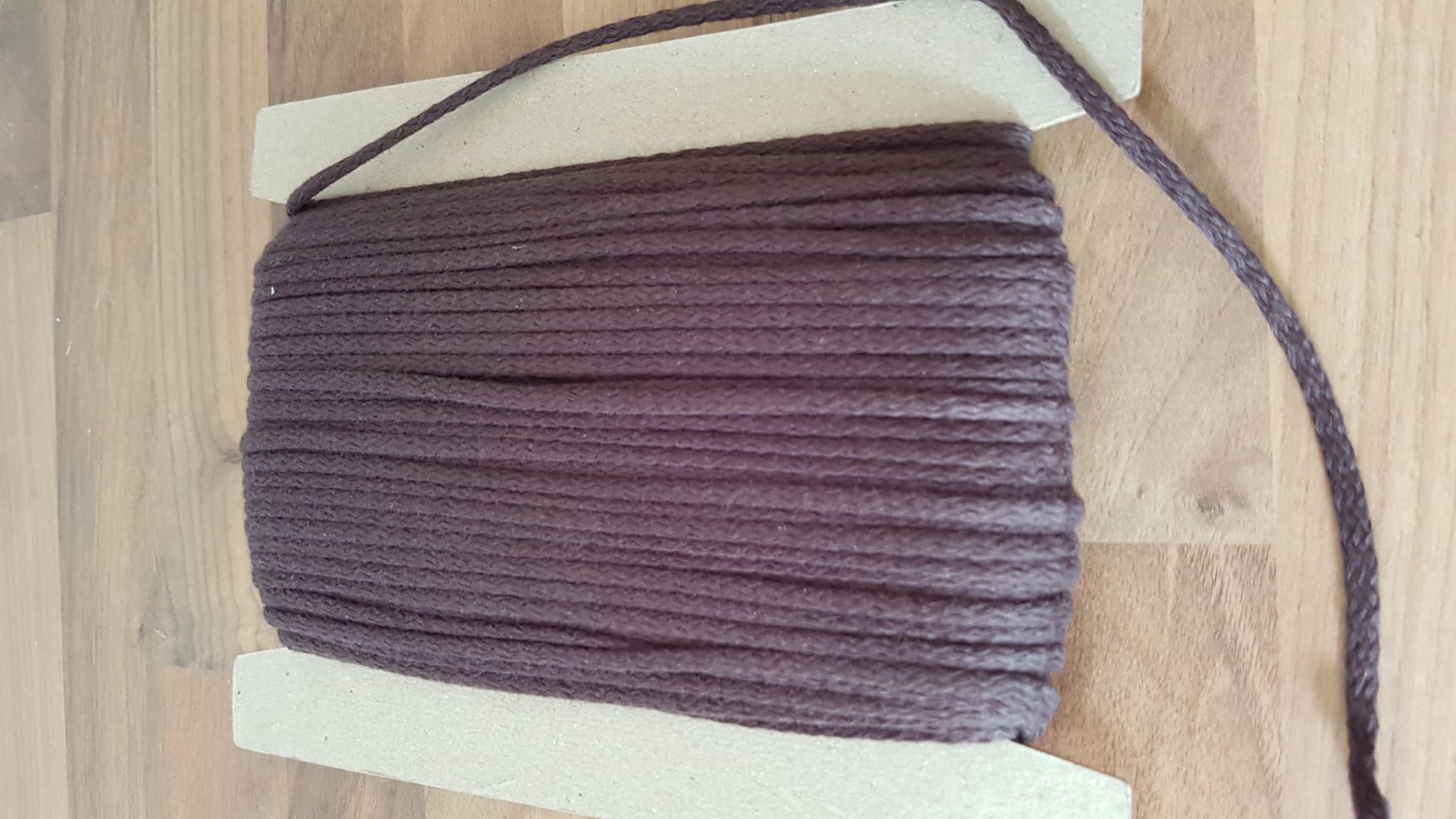 Bavlna 4 mm - 50 m - HNĚDÁ 