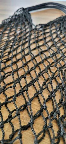 Síťovka | ruční výroba | černá