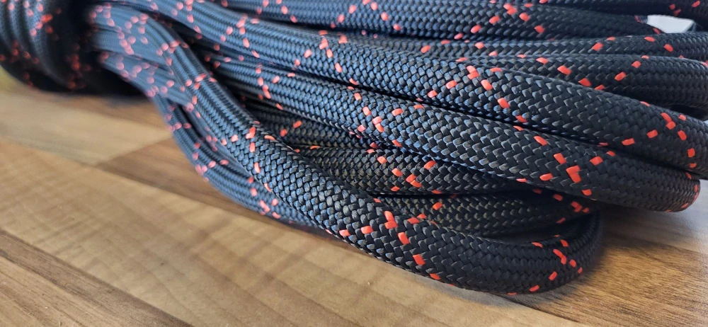 PA/PPV s jádrem 11 mm  - 14 m - černá + červená (plovoucí)