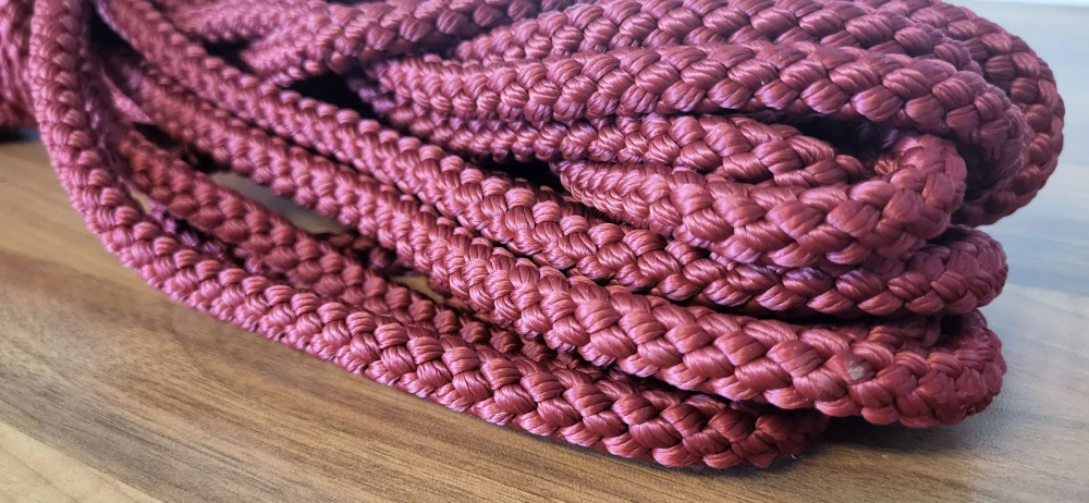 PPV bez jádra 10 mm  - 20 m - bordo (plovoucí)