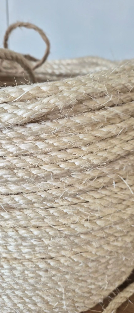 Sisalové lano 8 mm – přírodní, na škrabadla pro kočky